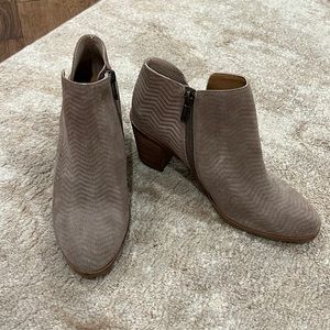 BRAND NEW Lucky Brand Booties Size 7.5